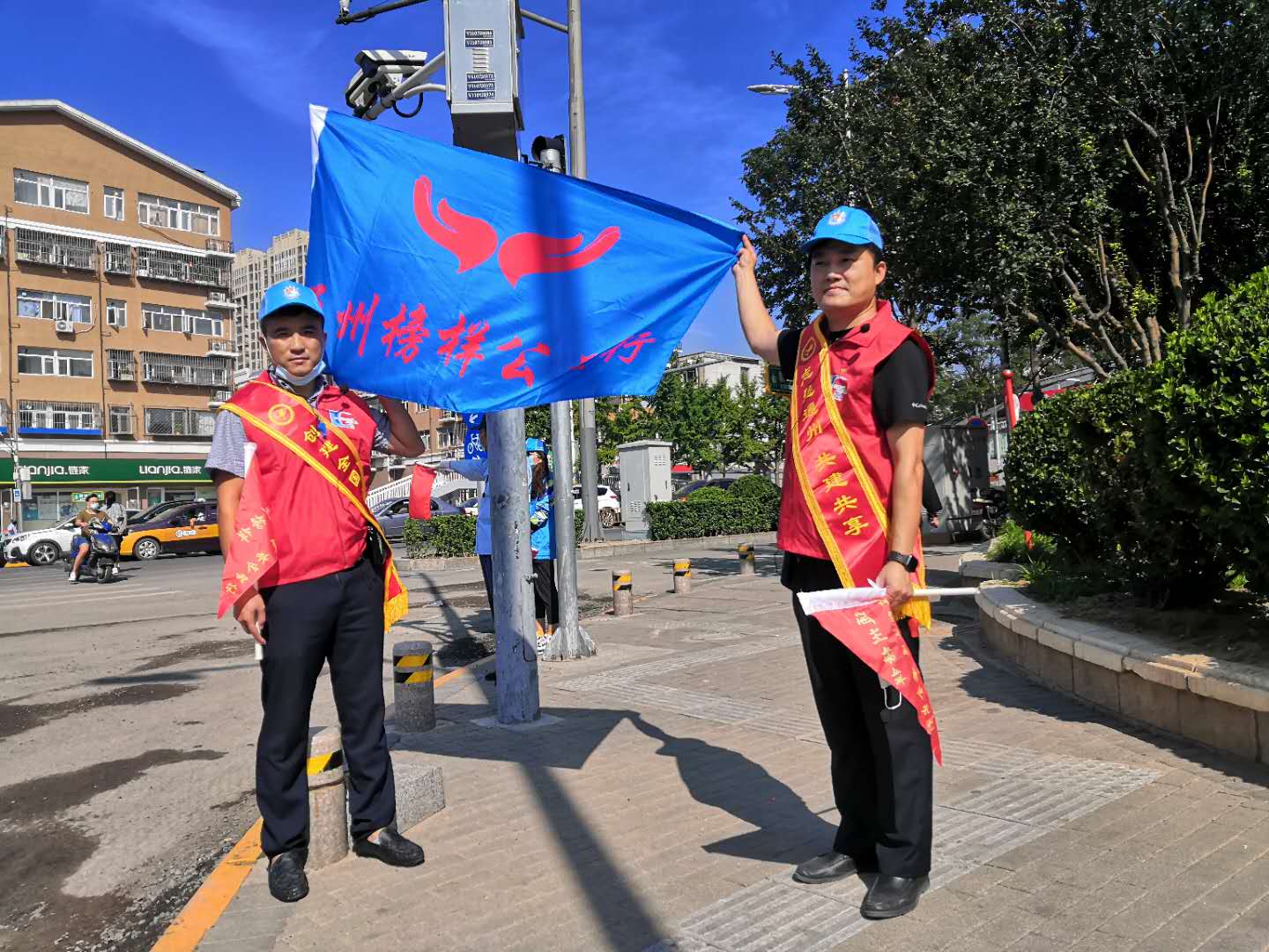 <strong>美女被男的插入网站在线看</strong>